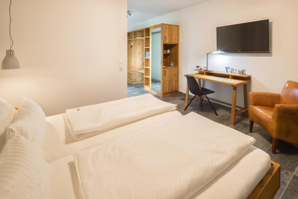 Hotel Hofgut Tiergarten Aulendorf Kültér fotó
